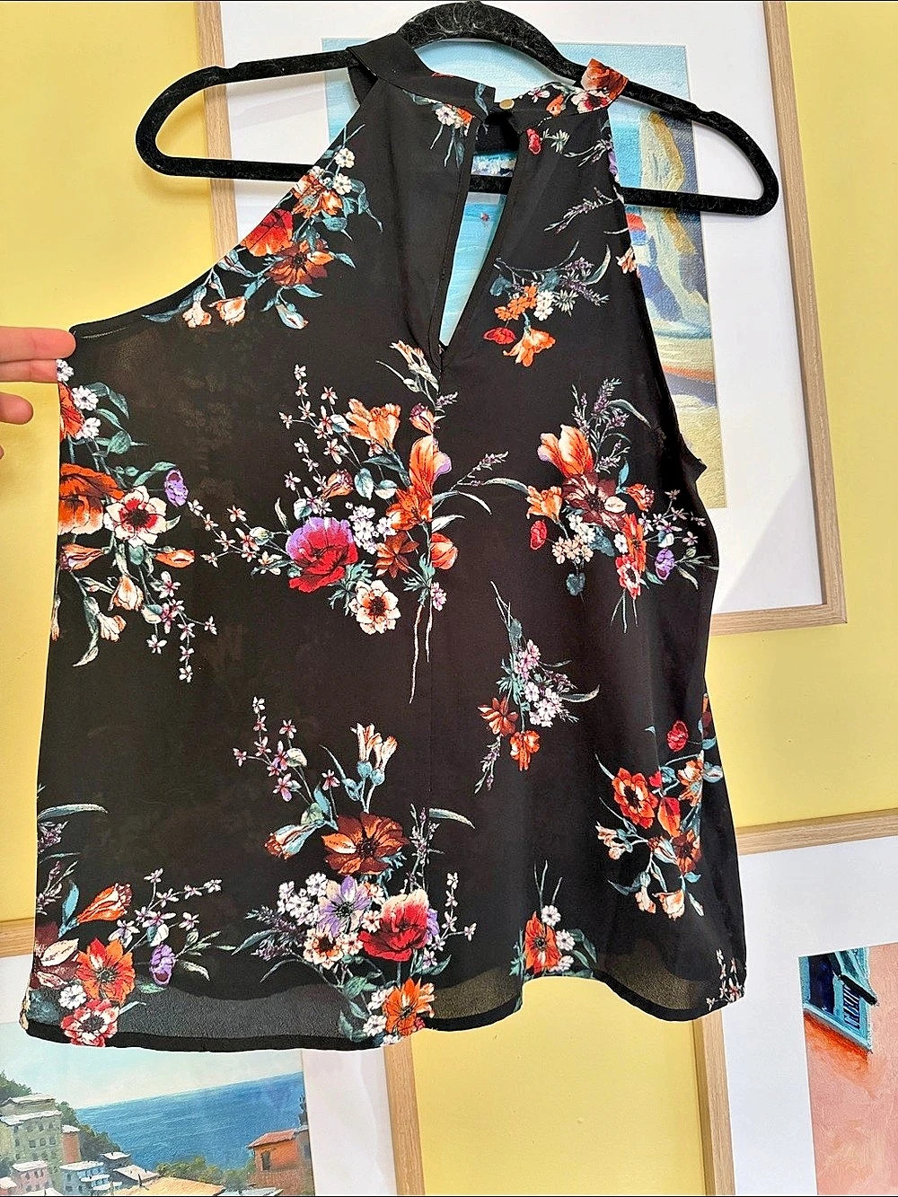 alice + olivia Floral Sleeveless Blouse in Black Size Small Like New